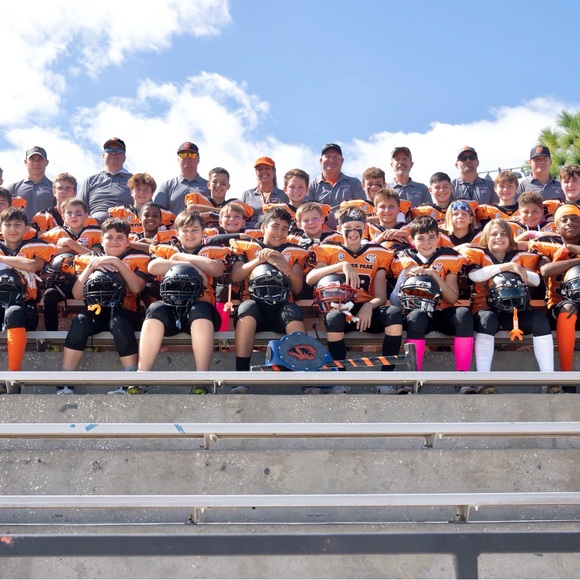 Meet your Posher, ❤️Esther Stella 💕😊
AKA 🐈‍⬛Catwoman🐈‍⬛ 🌙😻 - Picture 8 of 16